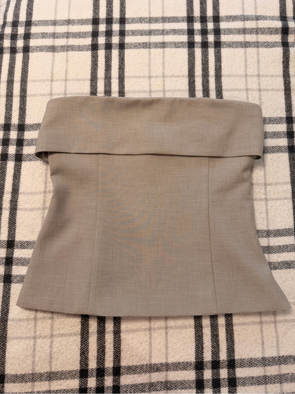 Aritzia Strapless Fold-Over Bustier Top in Light tan